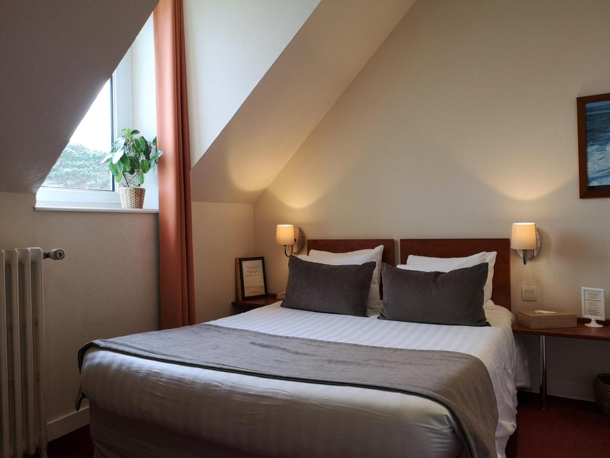 Hotel Aux Tamaris - Vue Mer Roscoff Zimmer foto