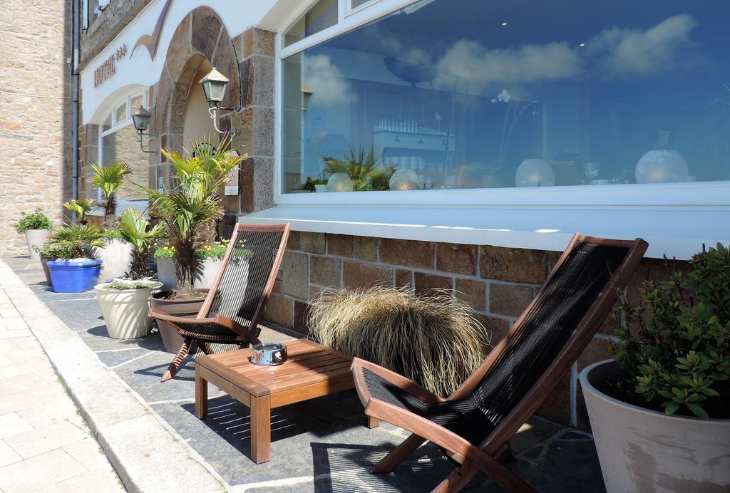 Hotel Aux Tamaris - Vue Mer Roscoff Exterior foto
